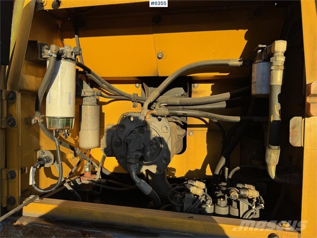 Volvo EC240BNLC Escavadoras de rastos