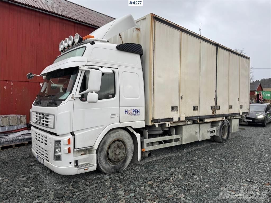 Volvo FM9 Camiões de caixa fechada