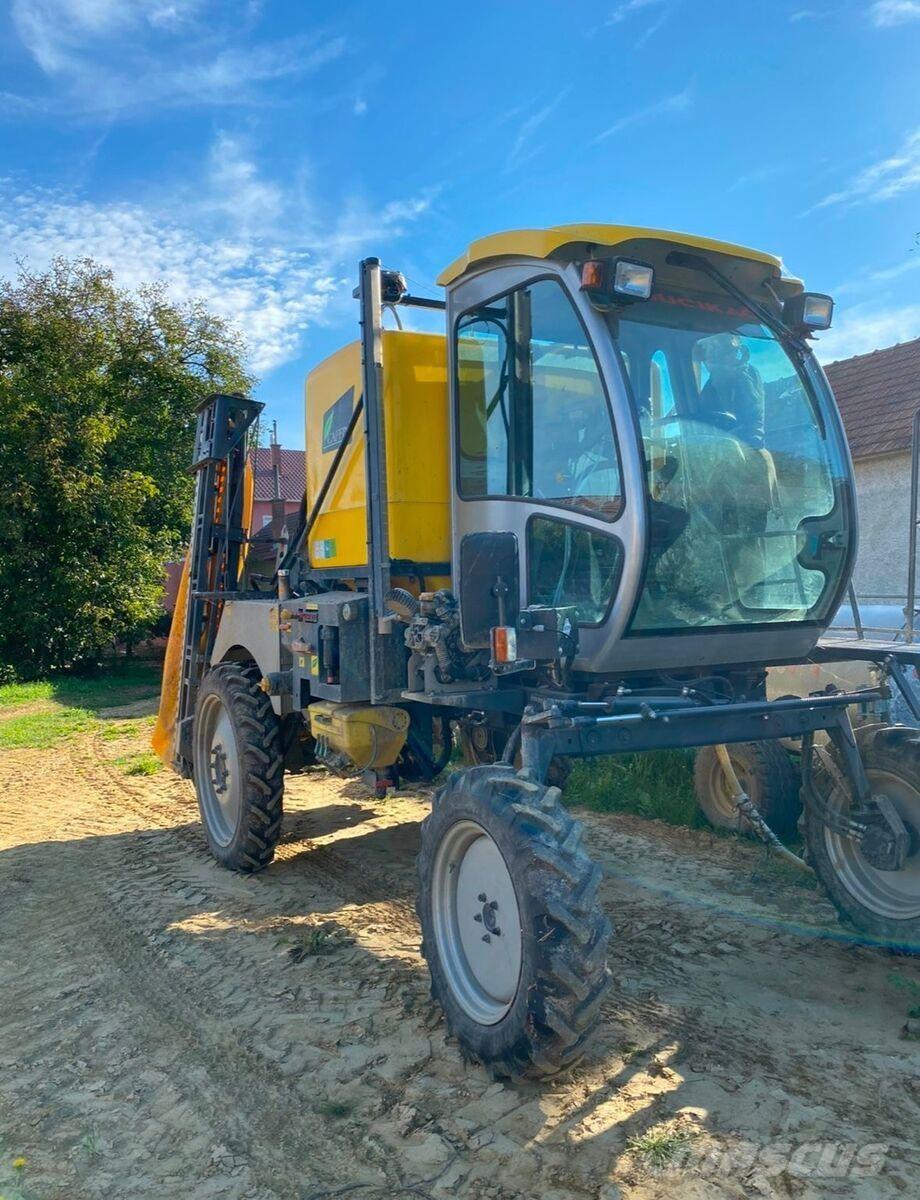 Caffini 2500 Pulverizadores rebocados