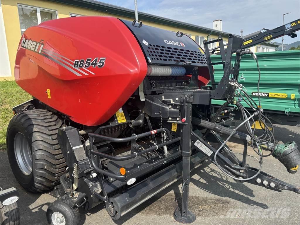 Case IH RB 545 Enfardadeira de rolos