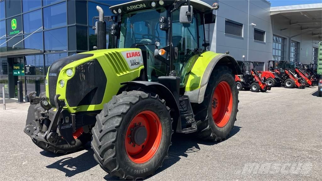 CLAAS ARION 530 Tratores Agrícolas usados
