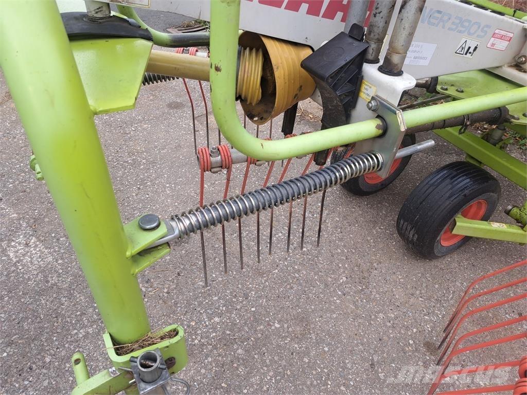 CLAAS Liner 390 Encordoadores de Feno