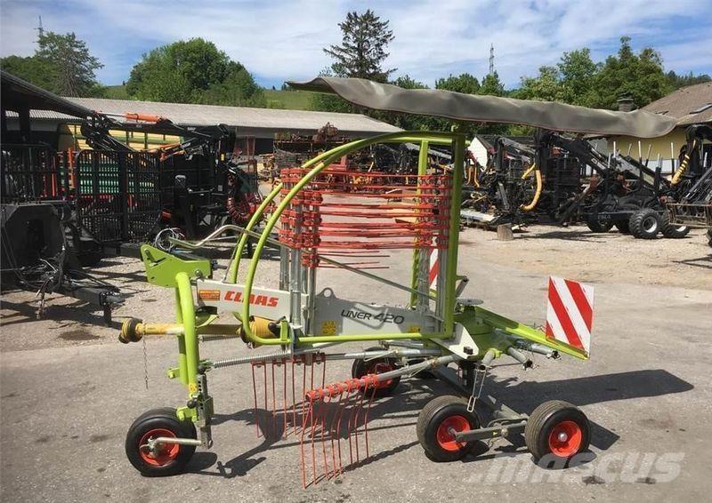 CLAAS Liner 420 Encordoadores de Feno