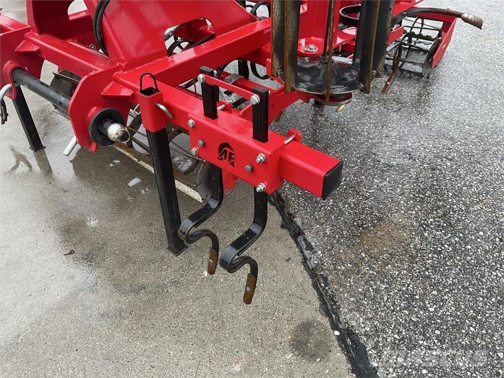  Coral Plus 420 Outras semeadeiras e acessórios