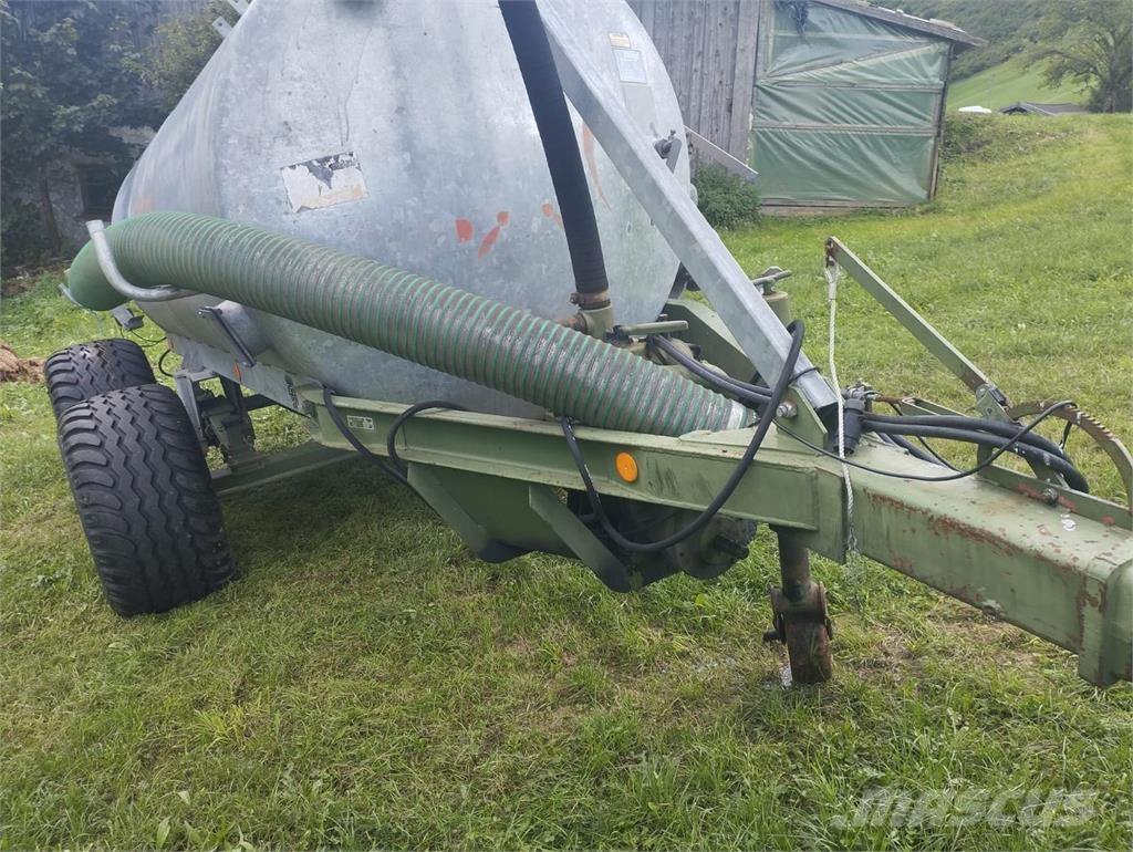 Fliegl  Camiões-cisterna de lamas