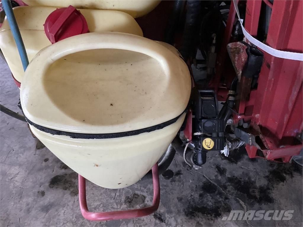 Hardi Master 1200 Pulverizadores rebocados