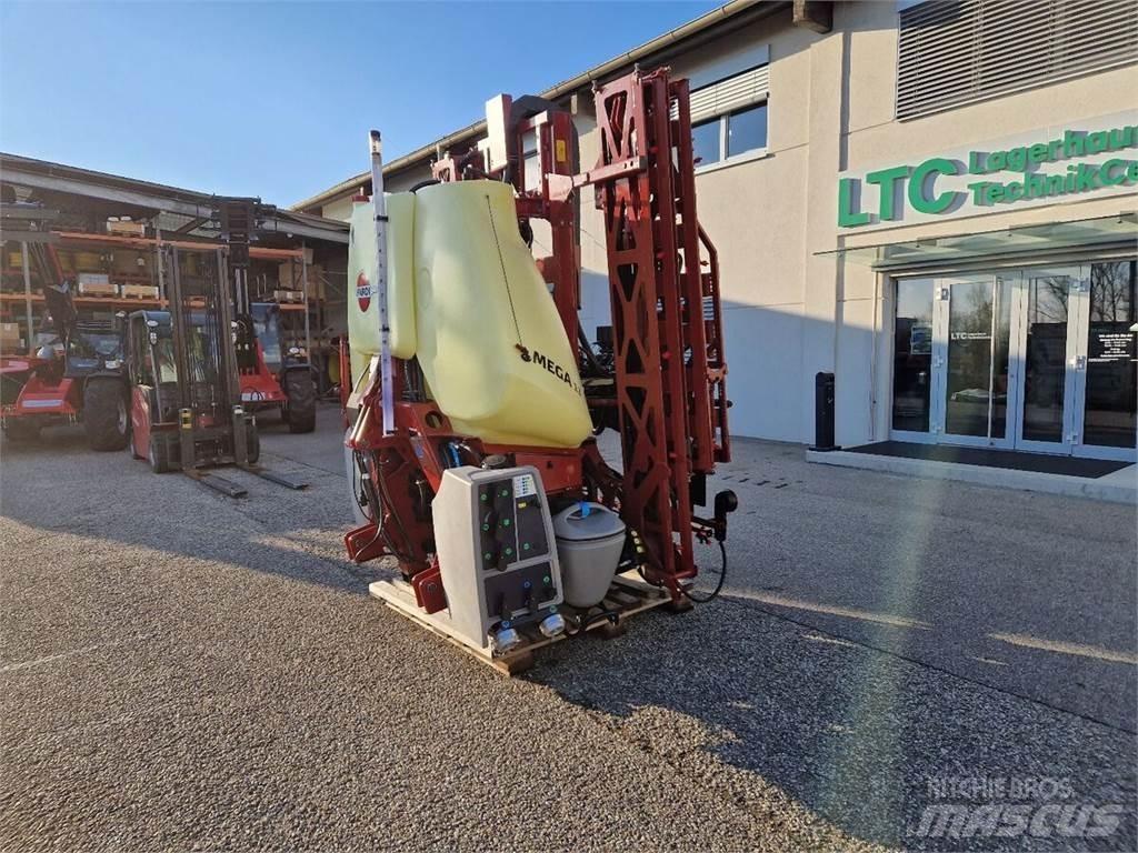 Hardi Mega 12 Pulverizadores rebocados