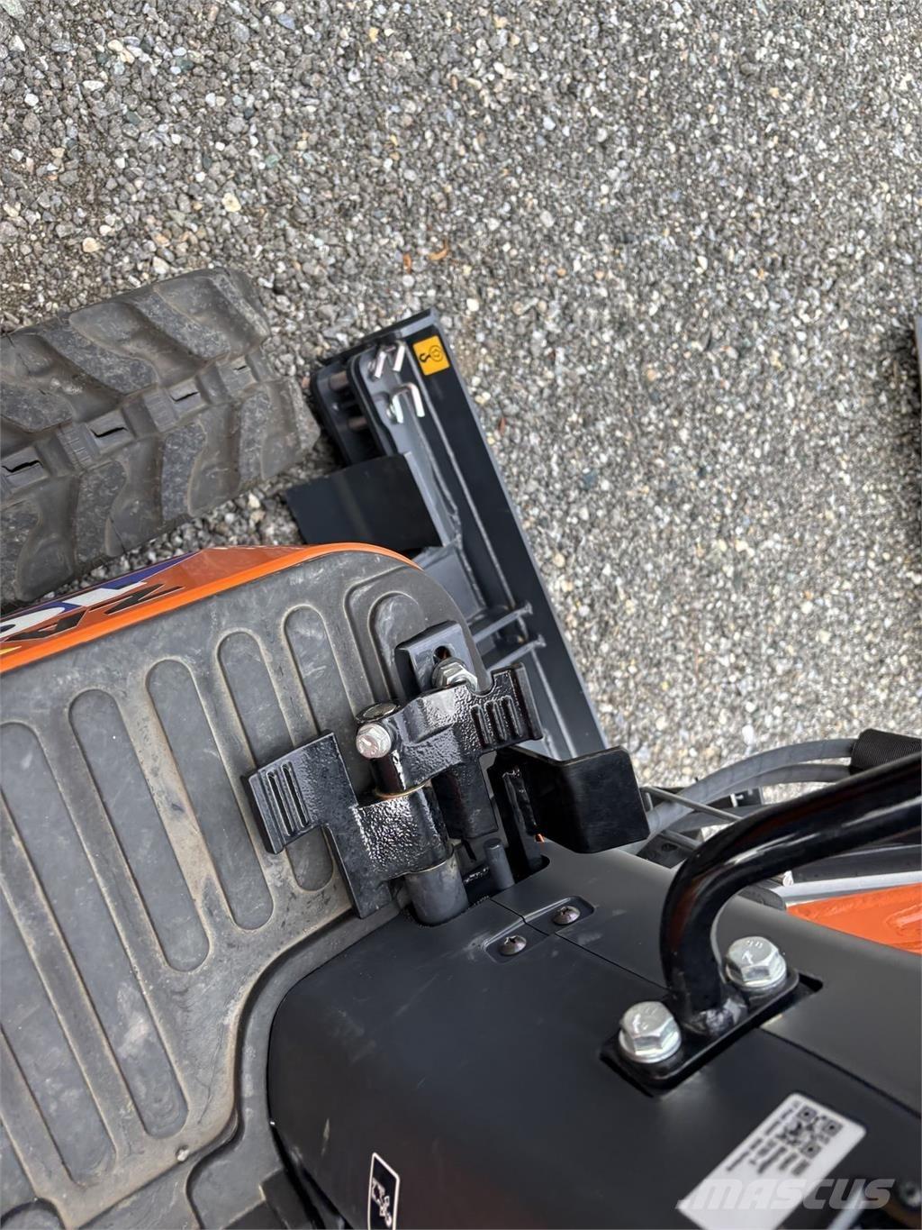 Hitachi ZX10U-6 Mini Escavadoras <7t