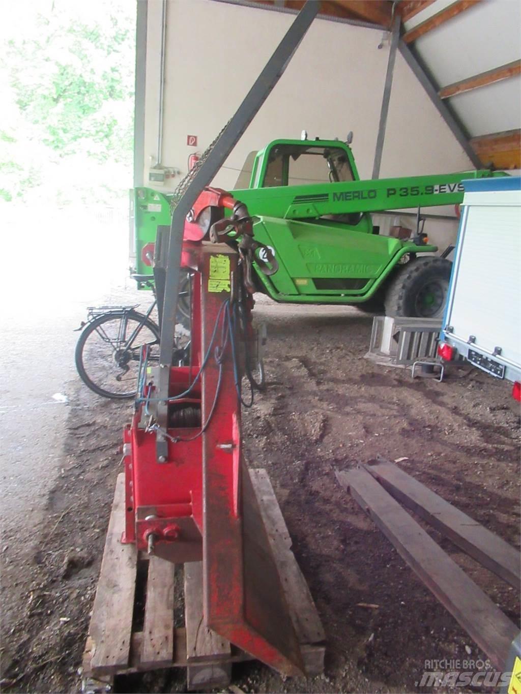  Holzknecht HS 205 B Guinchos