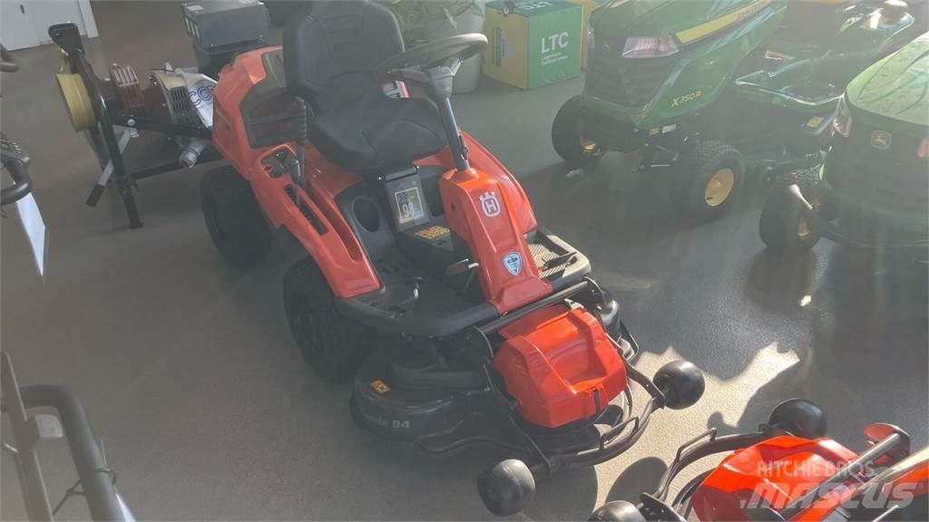 Husqvarna R 214TC Espaços verdes - Outros
