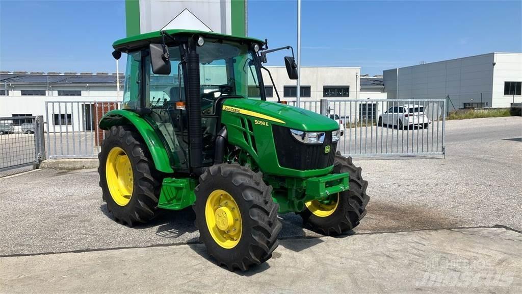 John Deere 5058E Tratores Agrícolas usados