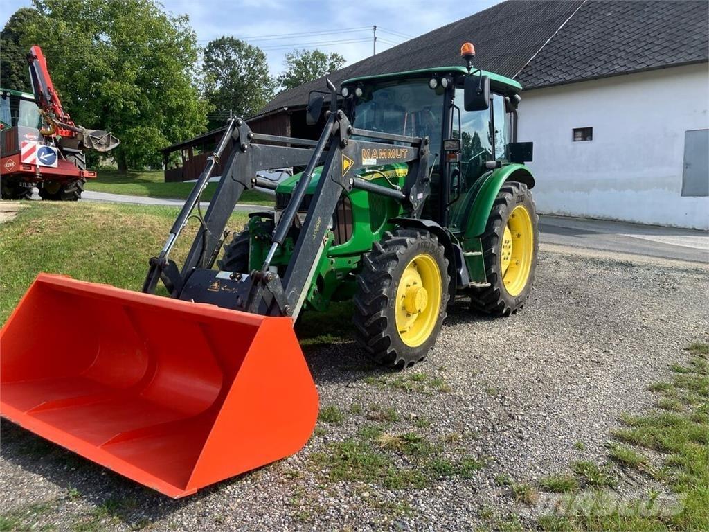John Deere 5820 Tratores Agrícolas usados