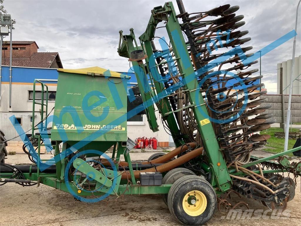 John Deere 740 A Outras máquinas de lavoura e acessórios