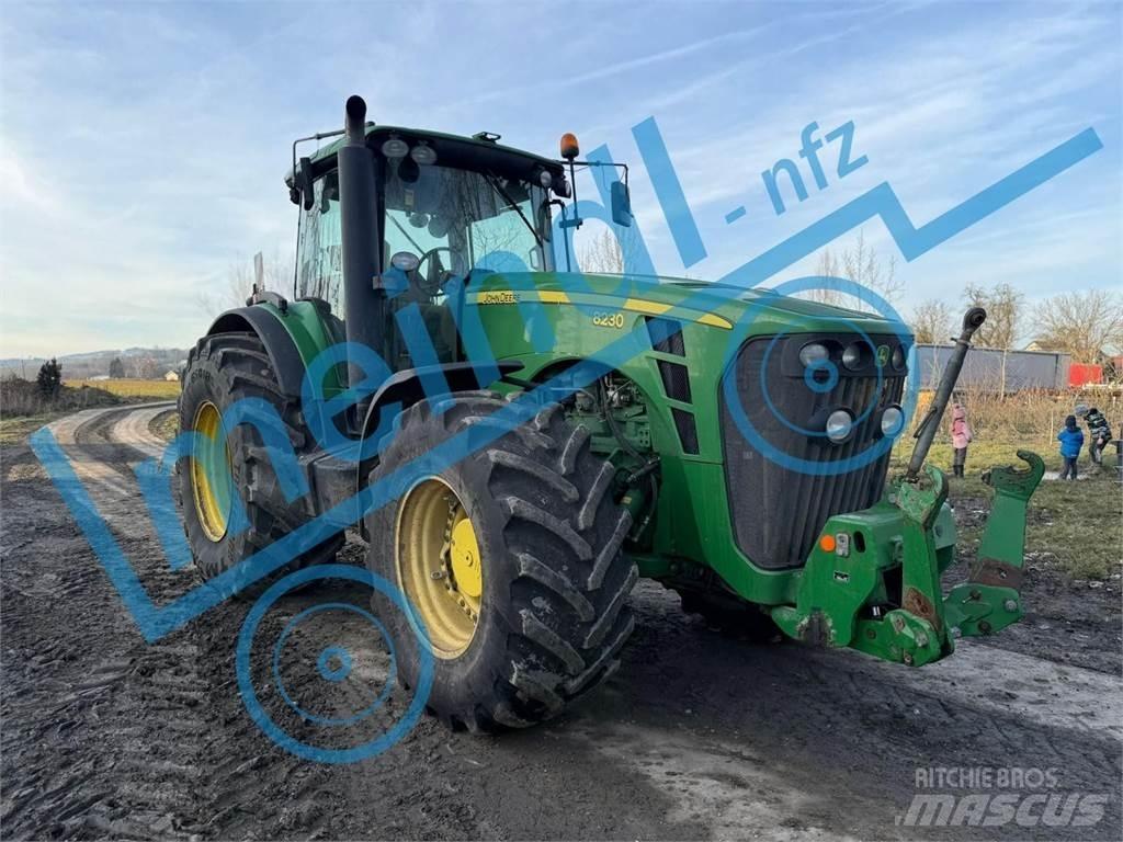 John Deere 8230 Tratores Agrícolas usados