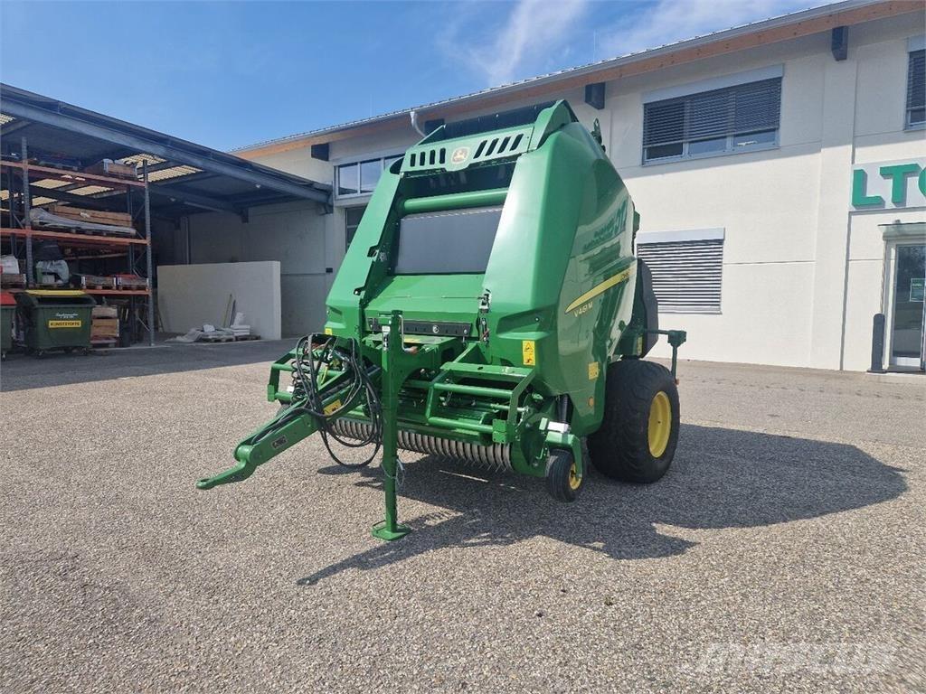John Deere V461M Enfardadeira de rolos