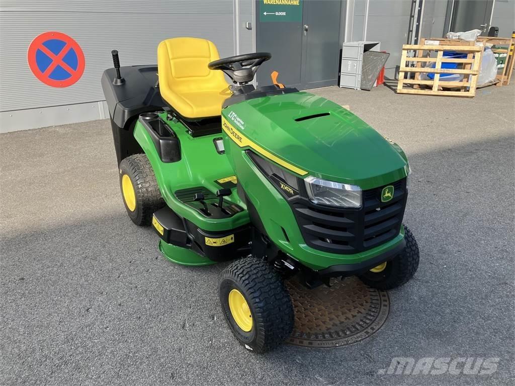 John Deere X 147R Espaços verdes - Outros
