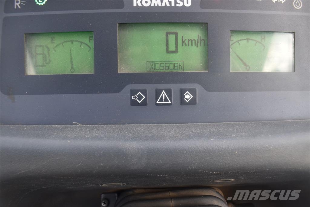 Komatsu WA100M-7 Pás carregadoras de rodas