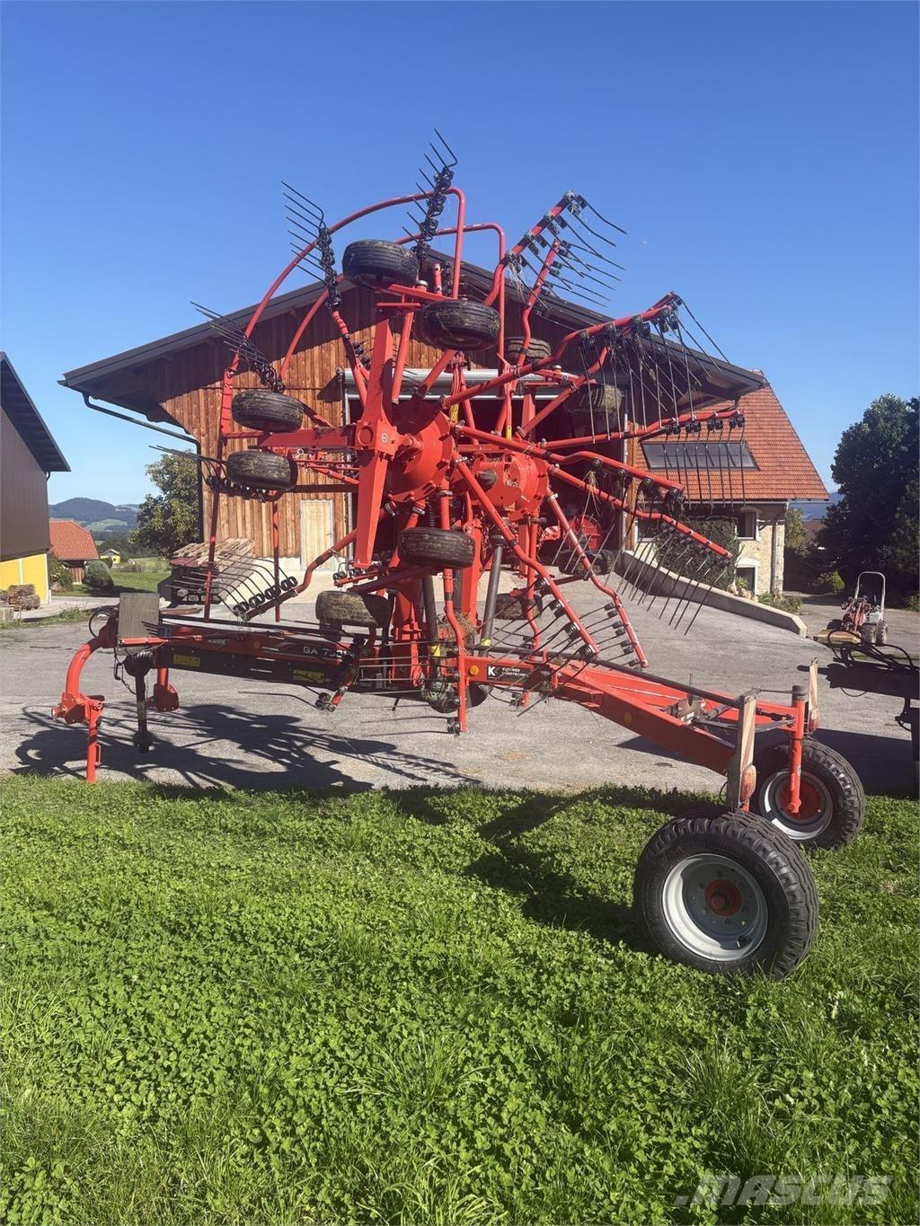 Kuhn GA 7501 Encordoadores de Feno