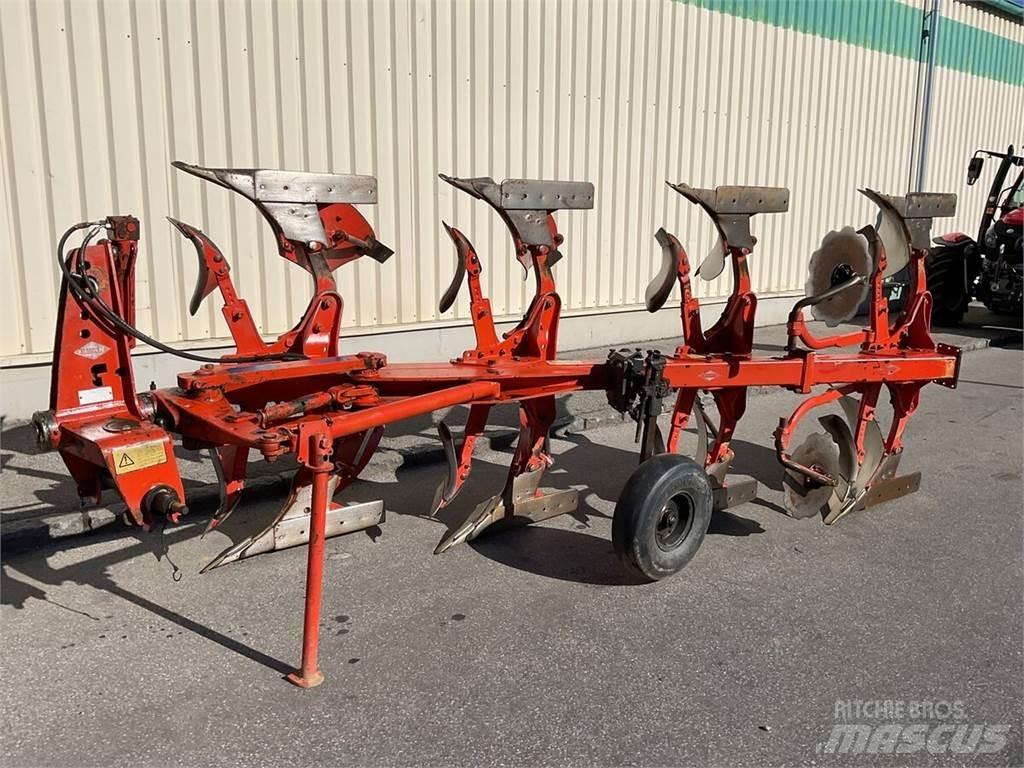 Kuhn MM 110 4T Charruas convencionais