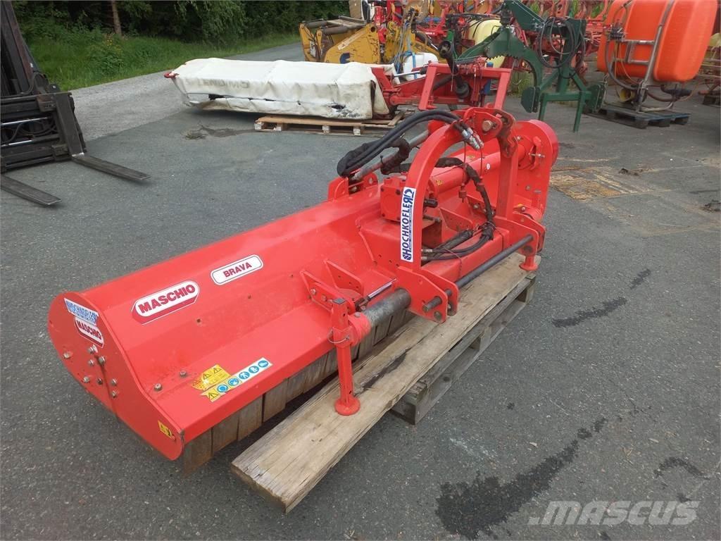 Maschio Brava 230 Gadanheiras e cortadores de folhas para pastos