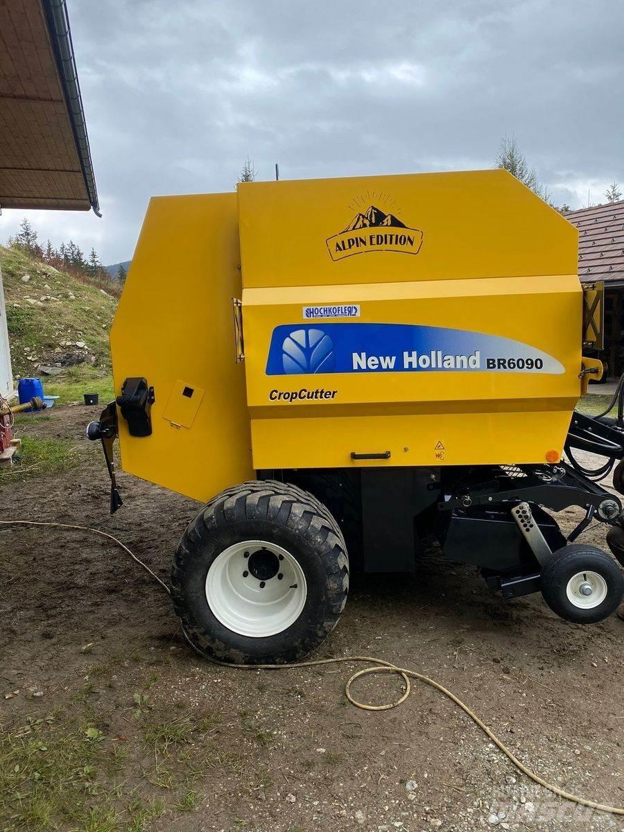 New Holland BR 6090 Enfardadeira de rolos