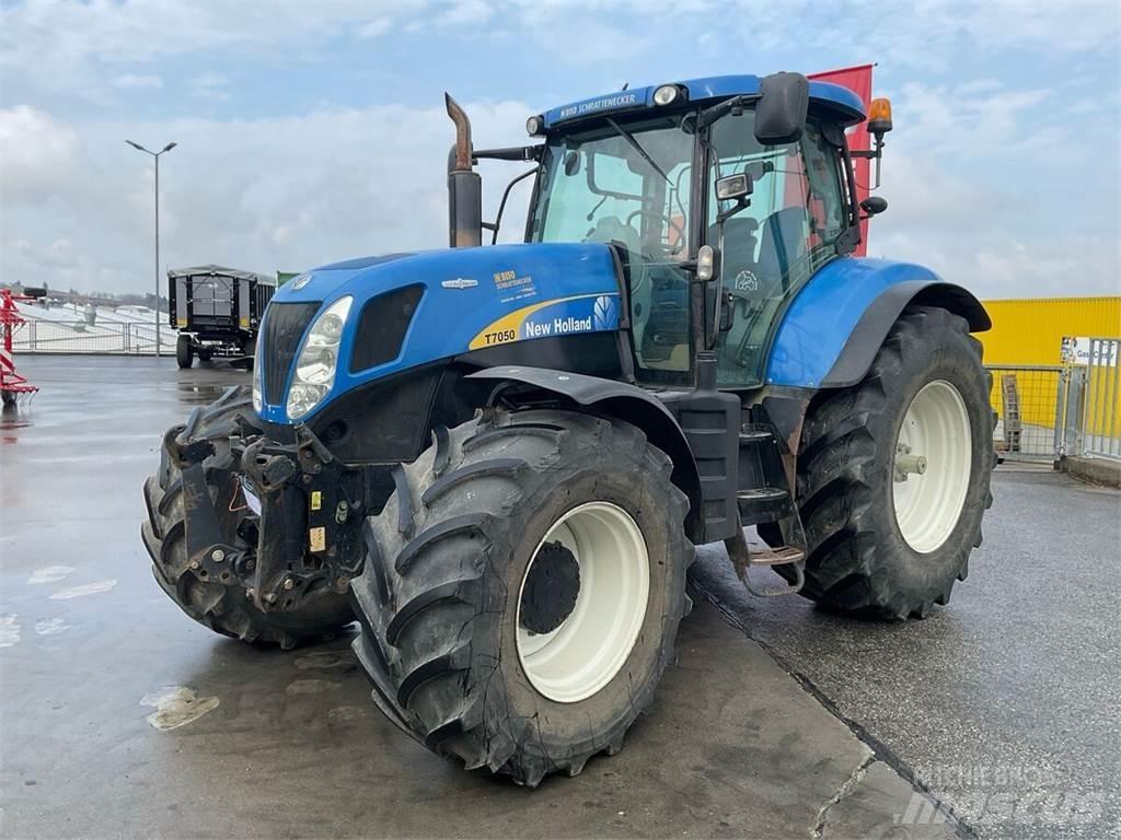 New Holland T7050 Tratores Agrícolas usados