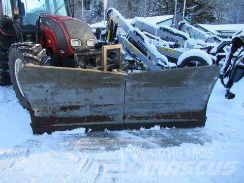  Schilcher 2704 Lâminas de neve e arados