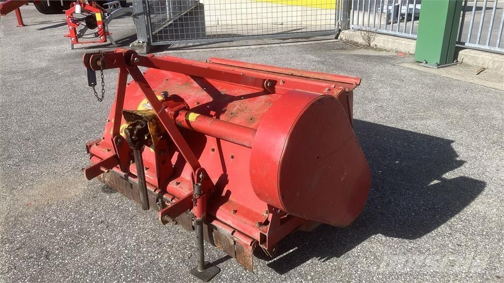 Taarup Mulcher Gadanheiras e cortadores de folhas para pastos