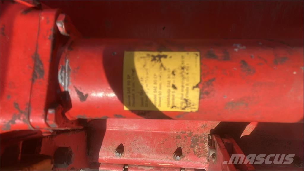 Taarup Mulcher Gadanheiras e cortadores de folhas para pastos