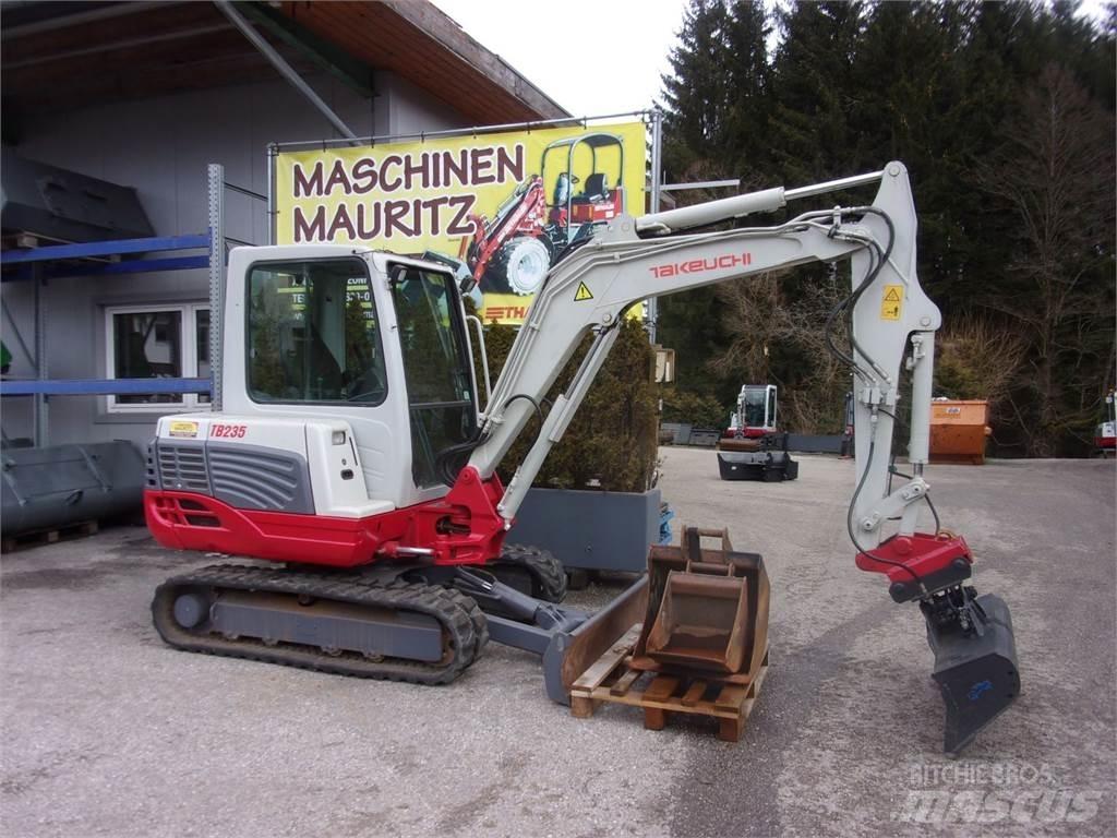 Takeuchi TB 235 Mini Escavadoras <7t
