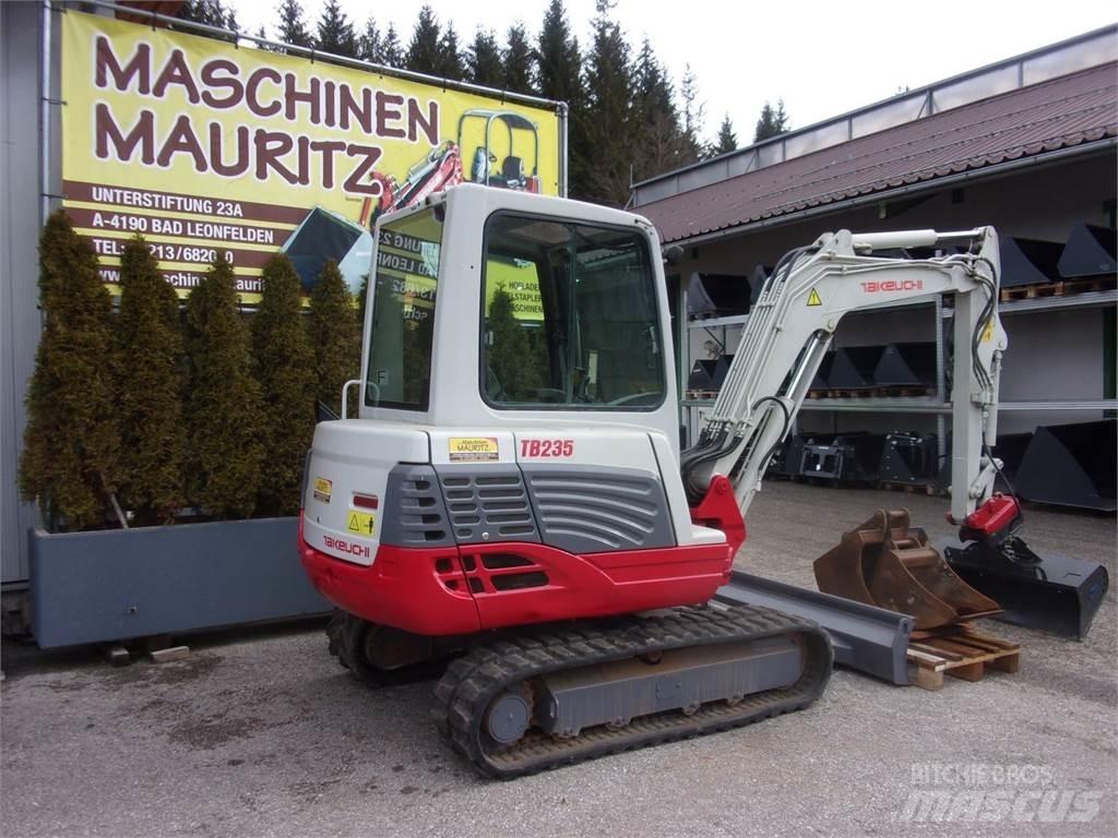 Takeuchi TB 235 Mini Escavadoras <7t