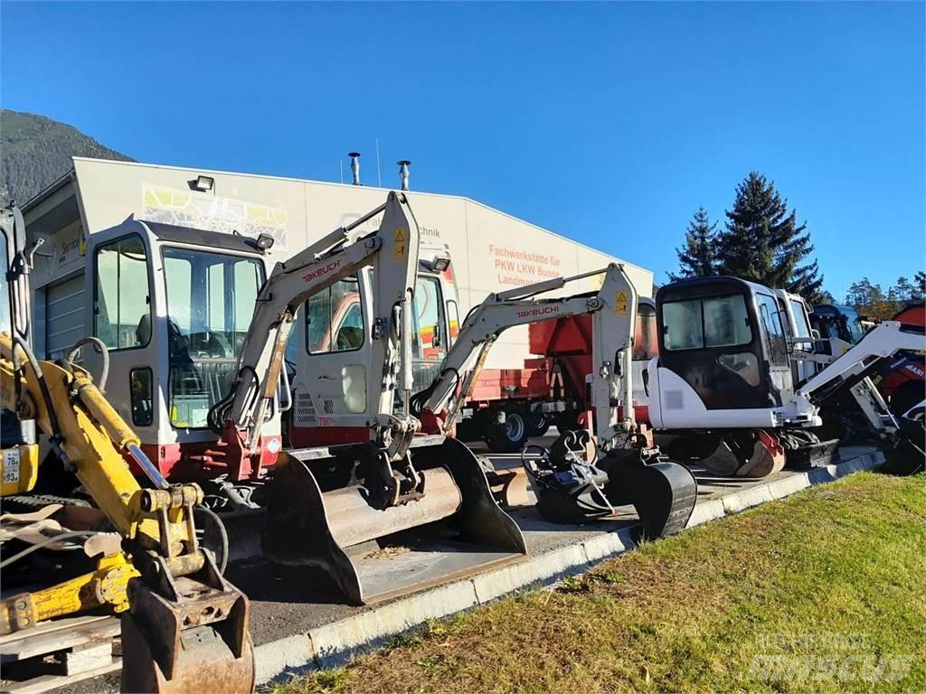 Takeuchi TB016 H Mini Escavadoras <7t