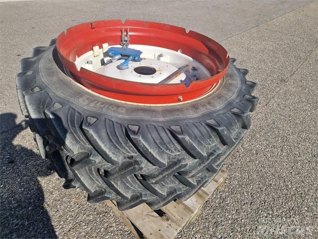 Taurus 12.4 R36 Pneus Agrícolas