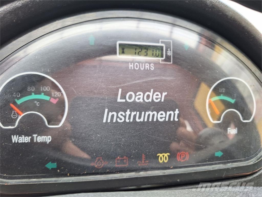 Toyo Hoflader 840 Carregadoras frontais e escavadoras