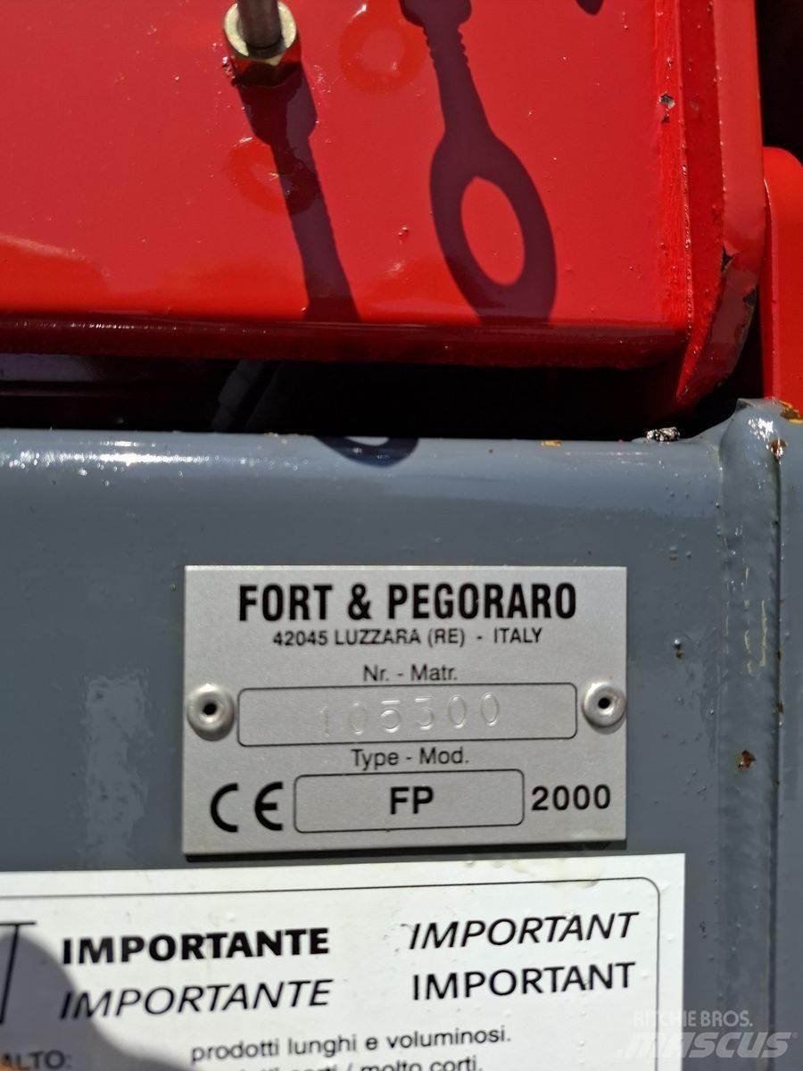  Trumag FP 2000 Enfardadeira de rolos