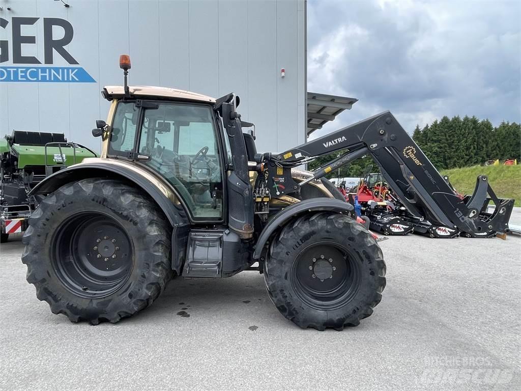 Valtra N174 HiTech Tratores Agrícolas usados
