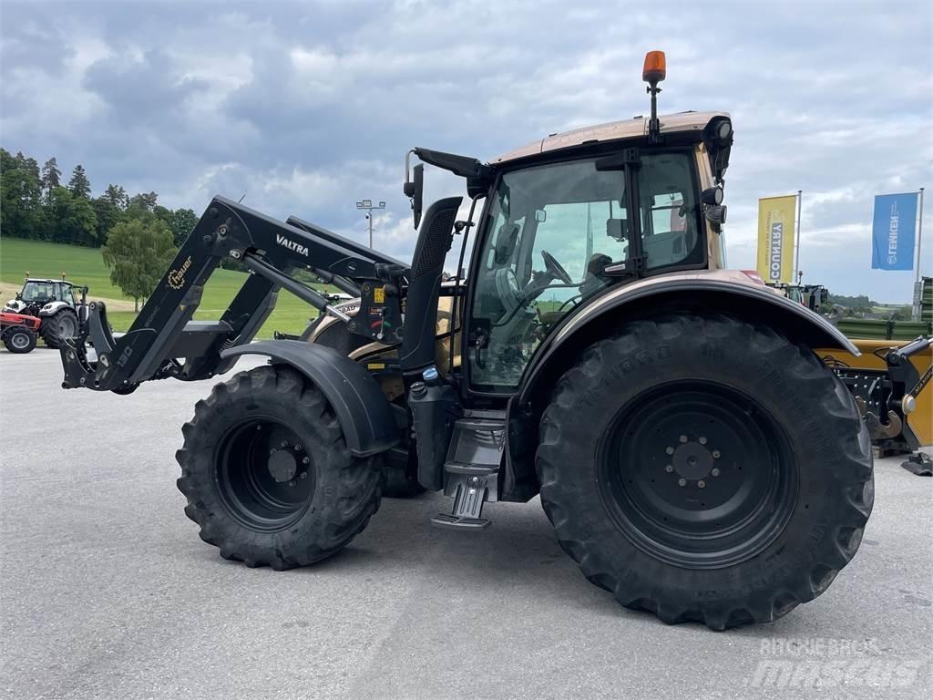 Valtra N174 HiTech Tratores Agrícolas usados