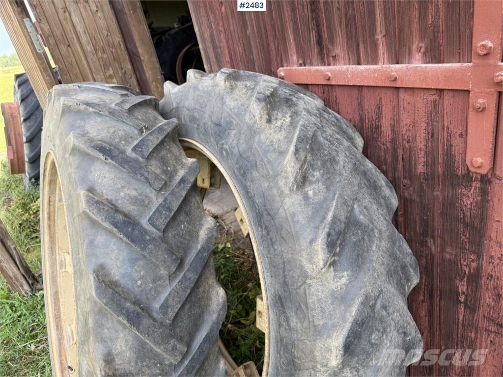 Goodyear 13.6-38 Acessórios
