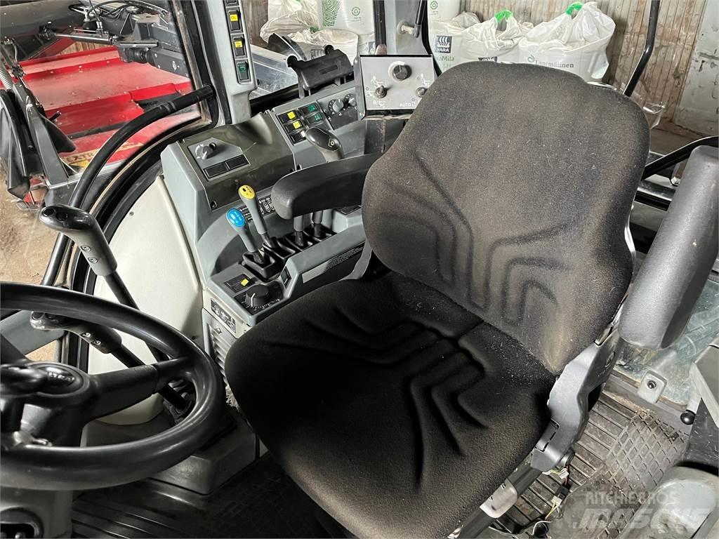 Valtra 170CH Tratores Agrícolas usados