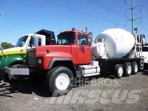 Mack RD690S Outros Camiões