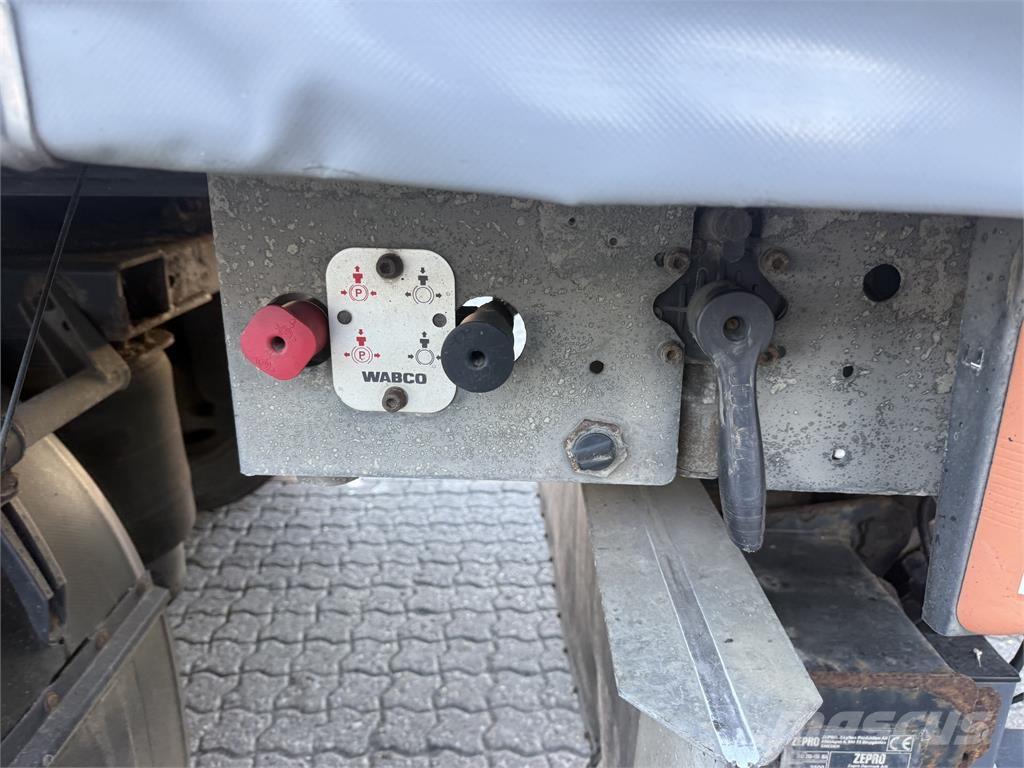 Kel-Berg 30 pl. Camiões reboque de cidade