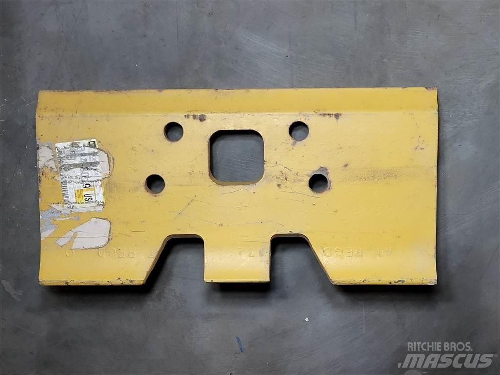CAT 384-3019 Dozers Tratores rodas