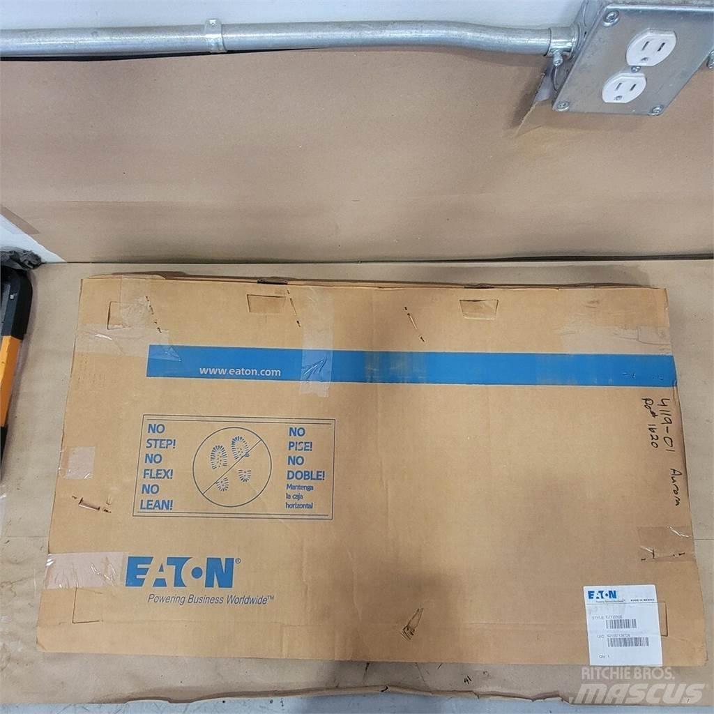 Eaton EZT2030S Construção - Outros
