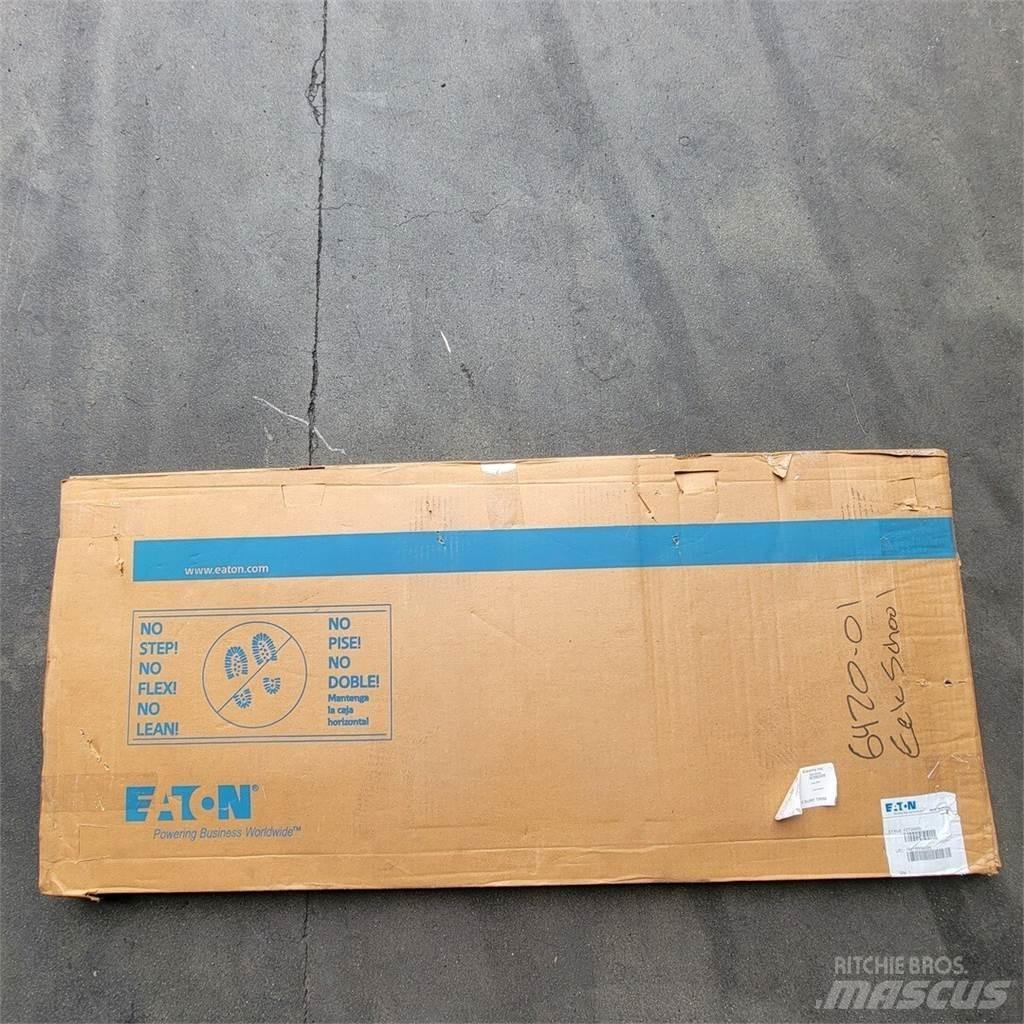 Eaton EZT2048S Construção - Outros
