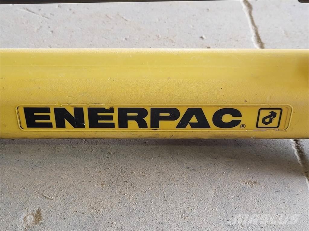  ENERPAC Bombas de água