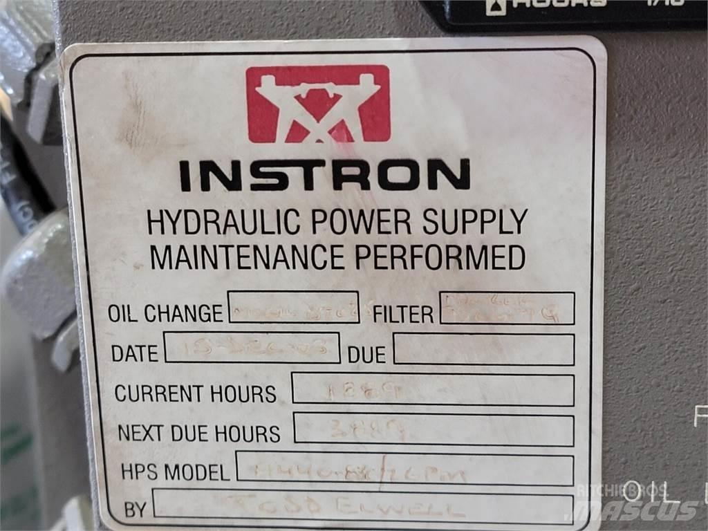  INSTRON A440 83C Bombas de água