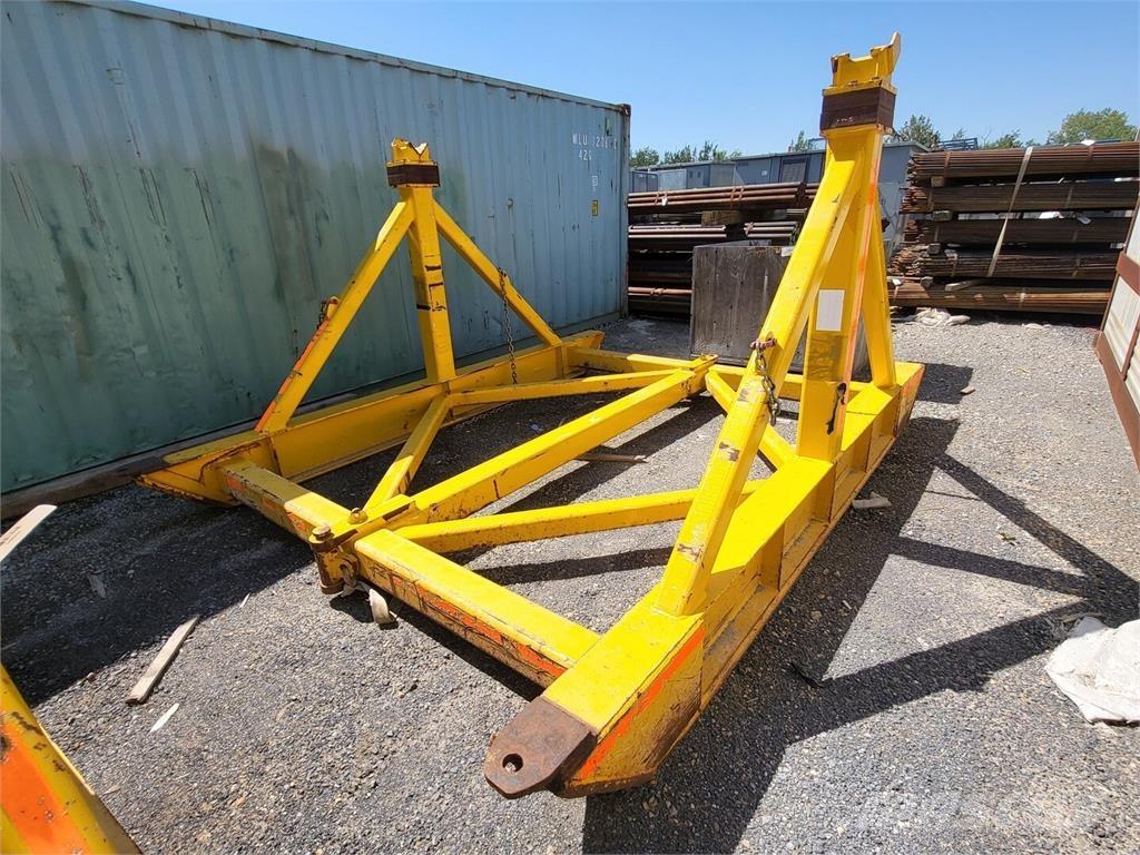  KINGLAND FREIGHTLINER Construção - Outros
