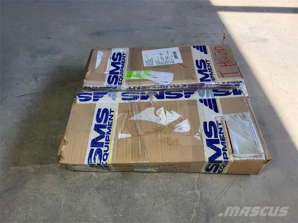 Komatsu EG6304 Outros componentes