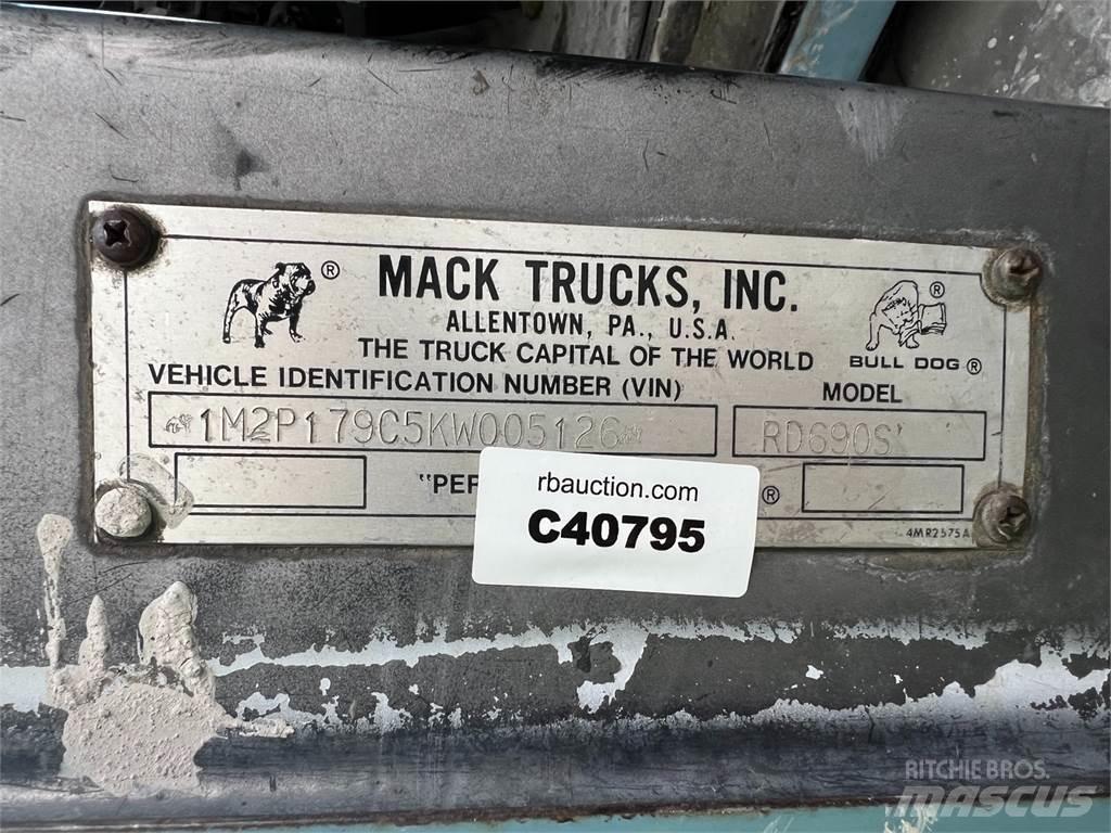 Mack RD690S Máquinas utilitárias