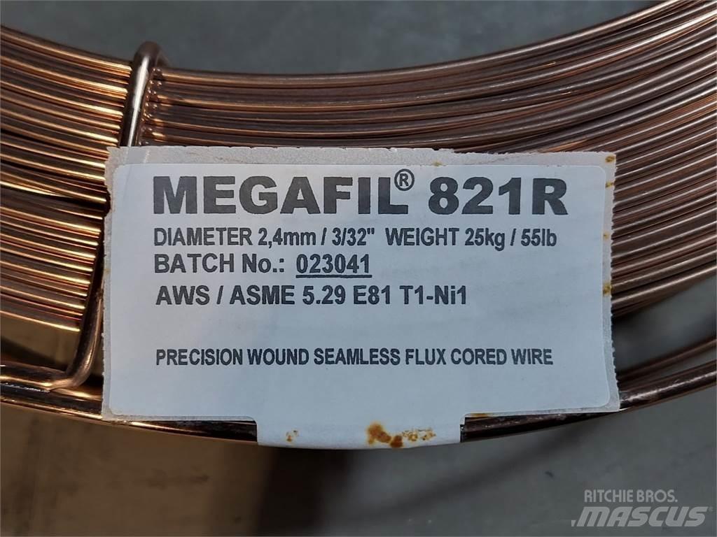  MEGAFIL 821R Máquinas de soldar